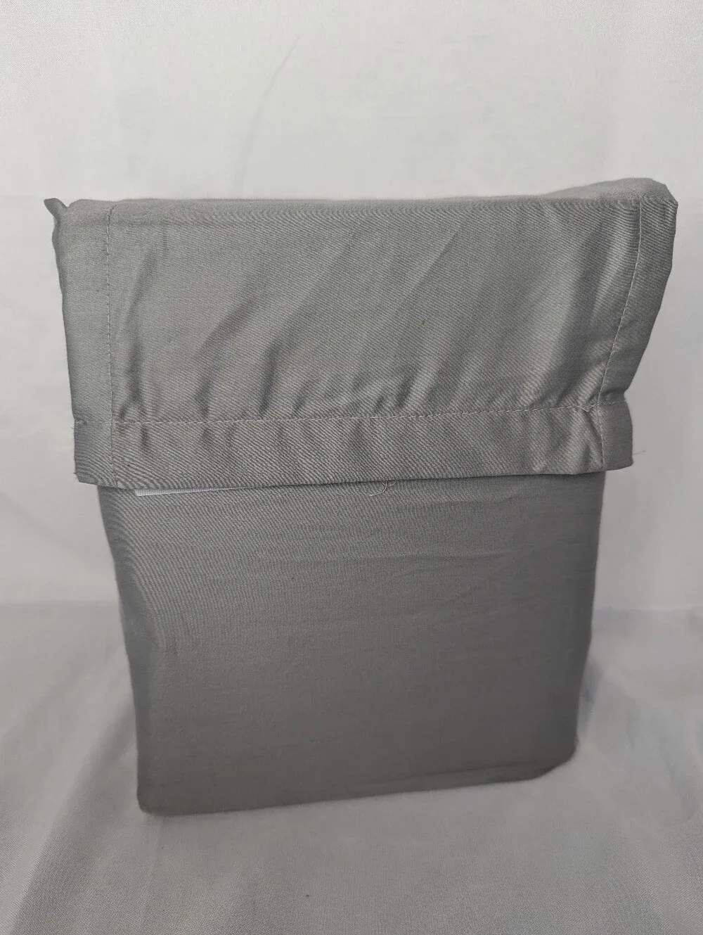 NWOT Threshold Gray Solid Performance 400 Thread Count King Sheet Set